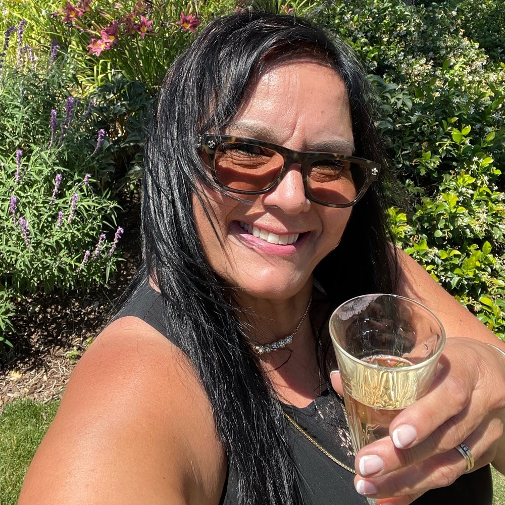 Meet your Posher, Debbie